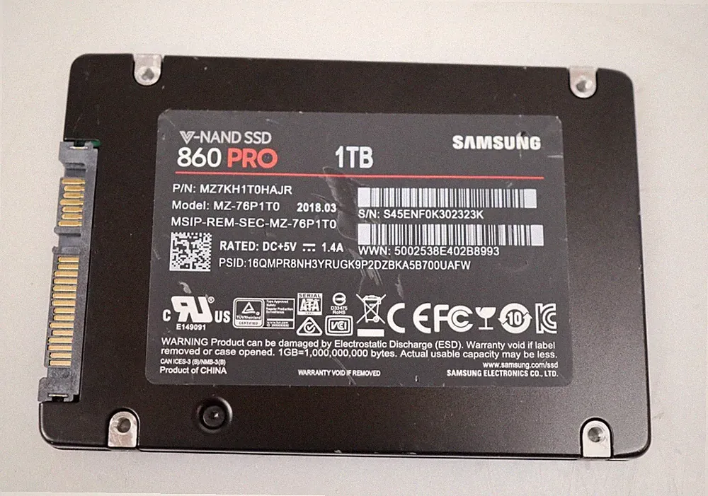 Samsung 860 Pro MZ-76P1T0 1TB 2.5" SATA Solid State Drive