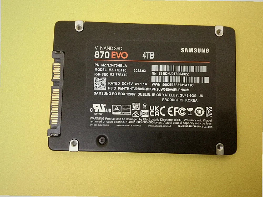 Samsung 870 EVO Series 4TB SATA 6Gbps 2.5 Inch Internal SSD MZ-77E4T0